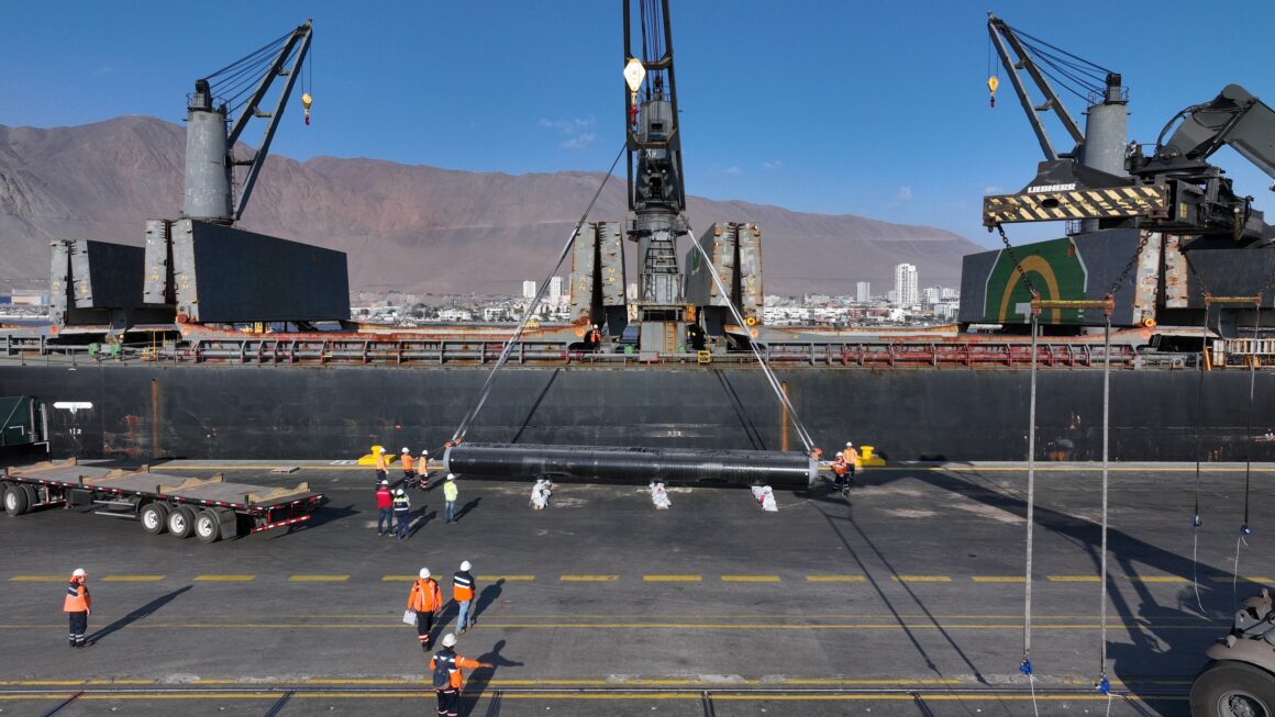 Proyecto C20+ de Collahuasi movilizó más de 95 mil toneladas de tuberías a través del puerto de Iquique
