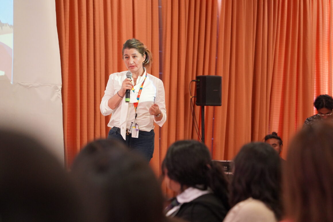 Con emotivo encuentro alumnas de la Escuela de Mujeres Líderes de Codelco Distrito Norte continúan su formación