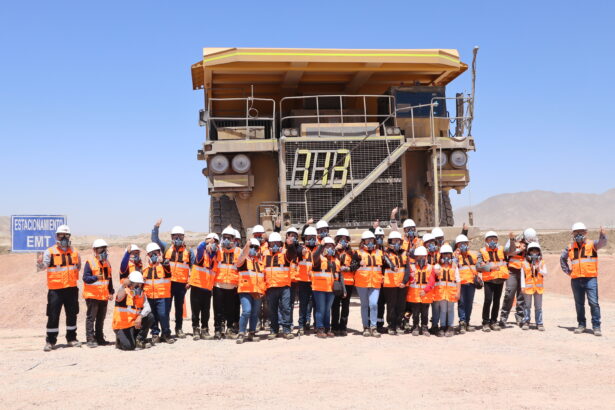 Familiares visitaron a las trabajadoras y trabajadores de la Gerencia de Extracción y Lixiviación de Chuquicamata