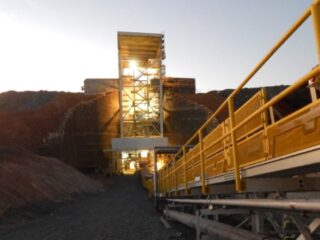 Kinross Gold Impulsa sus Acciones Tras Reportar Aumento en Ganancias del Tercer Trimestre