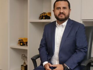 Perú: Julio Molina asume como Presidente Ejecutivo de Komatsu-Mitsui