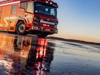 Bomberos de Santiago operará el primer carro eléctrico de Sudamérica                                                