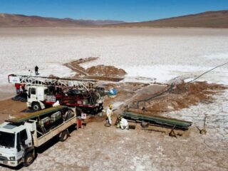 Argentina Lithium Amplía Proyectos en Salar: Rincón Oeste y Antofalla Norte