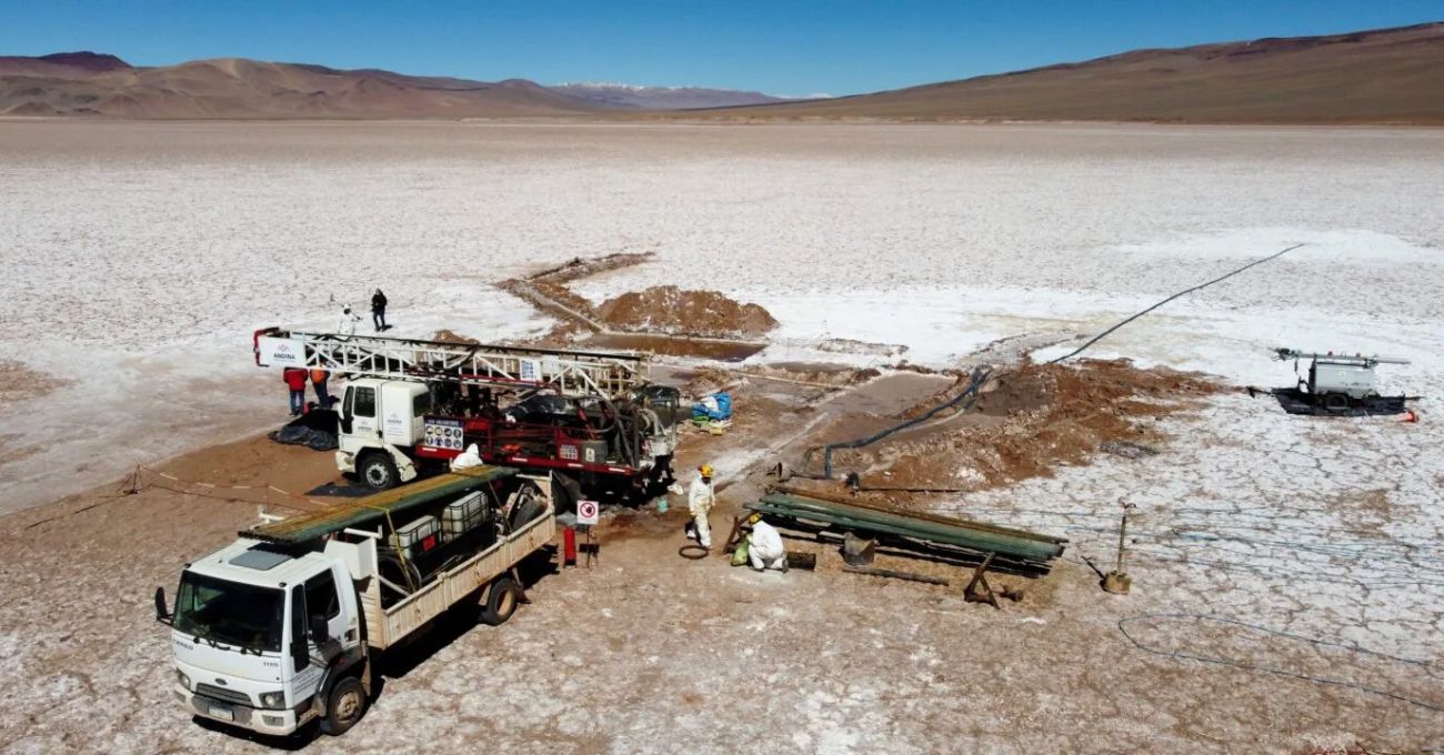Argentina Lithium Amplía Proyectos en Salar: Rincón Oeste y Antofalla Norte