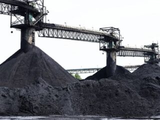Las exportaciones de carbón estadounidense a Europa se disparan pese a la transición energética