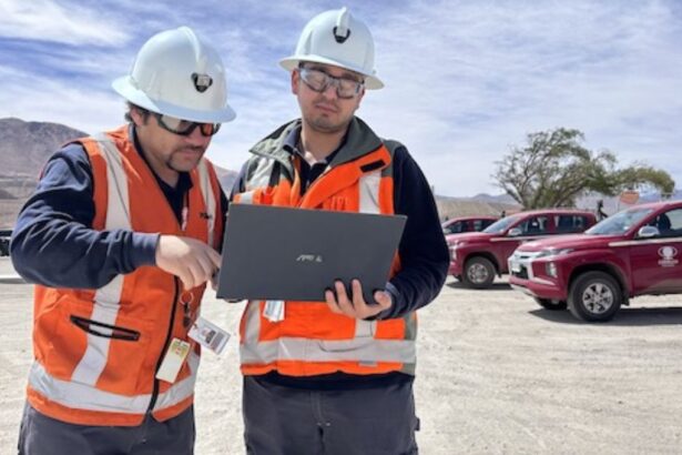 Codelco implementa modelo de gestión para contratistas inédito en la industria minera del país