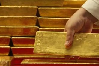 El Oro se Mantiene Cerca de los $2,000 ante la Expectativa de Pausa en la Reserva Federal