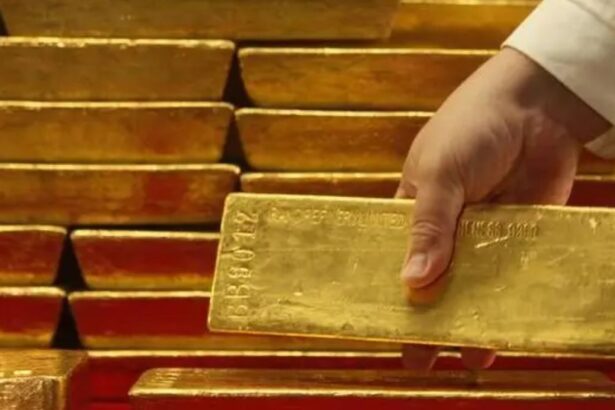 El Oro se Mantiene Cerca de los $2,000 ante la Expectativa de Pausa en la Reserva Federal