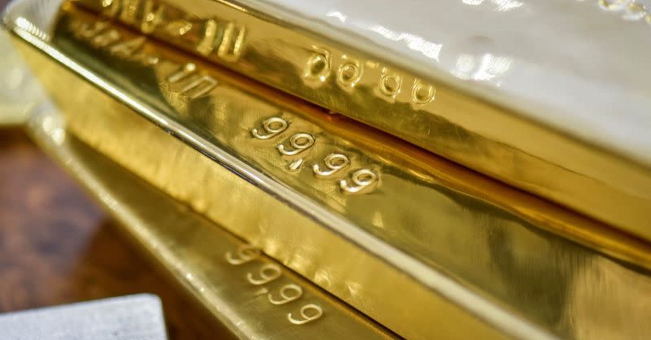 Oro toca máximos de más de 6 meses por esperanzas de pausa de la Fed