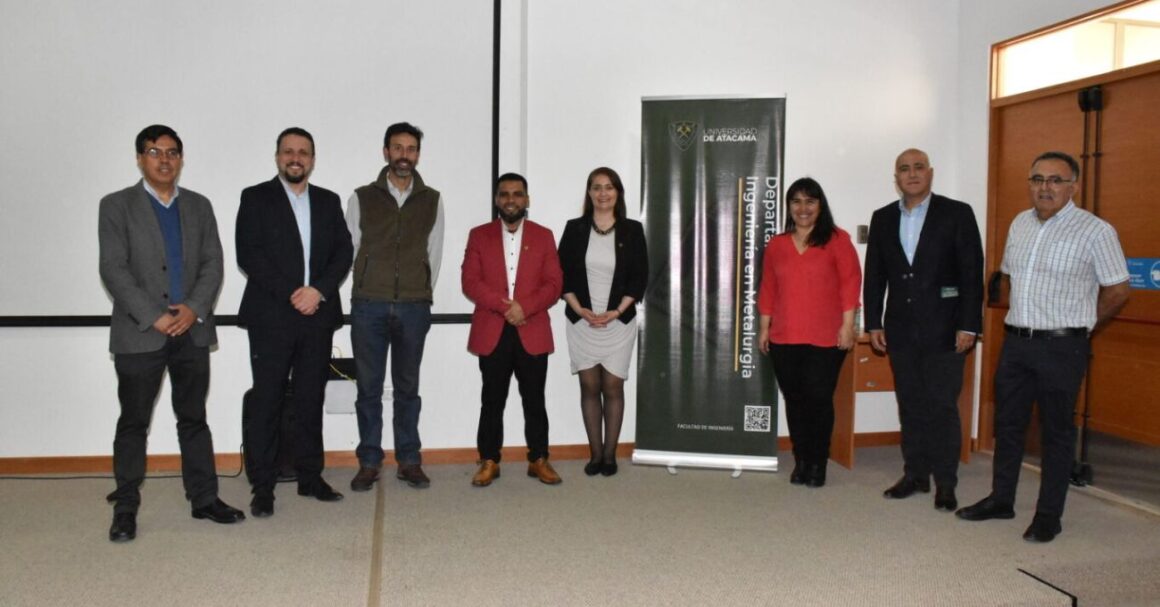 En Copiapó: Universidad de Atacama y Universidad Adolfo Ibáñez presentaron avances del Proyecto “Desarrollo de cementos verdes en base a relaves de escoria de cobre”