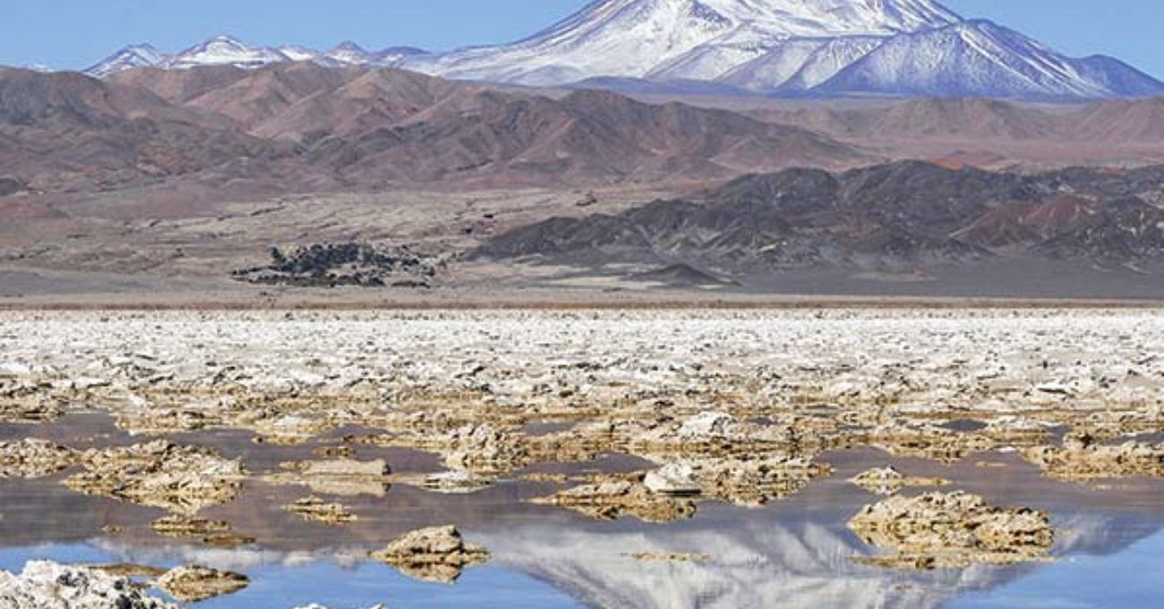 Atacameños rechazan ingreso de Codelco al negocio del litio en el Salar de Atacama y complican acuerdo con SQM