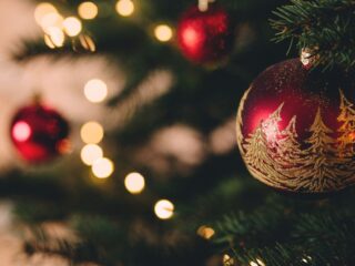 ¿Cuáles son los tres beneficios que se pagan antes de Navidad?