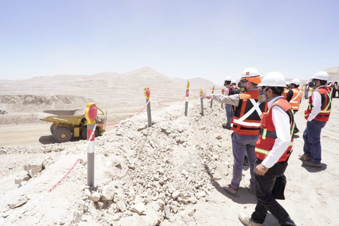 Lomas Bayas inicia operación con camiones autónomos y se encamina a la Minería 4.0 