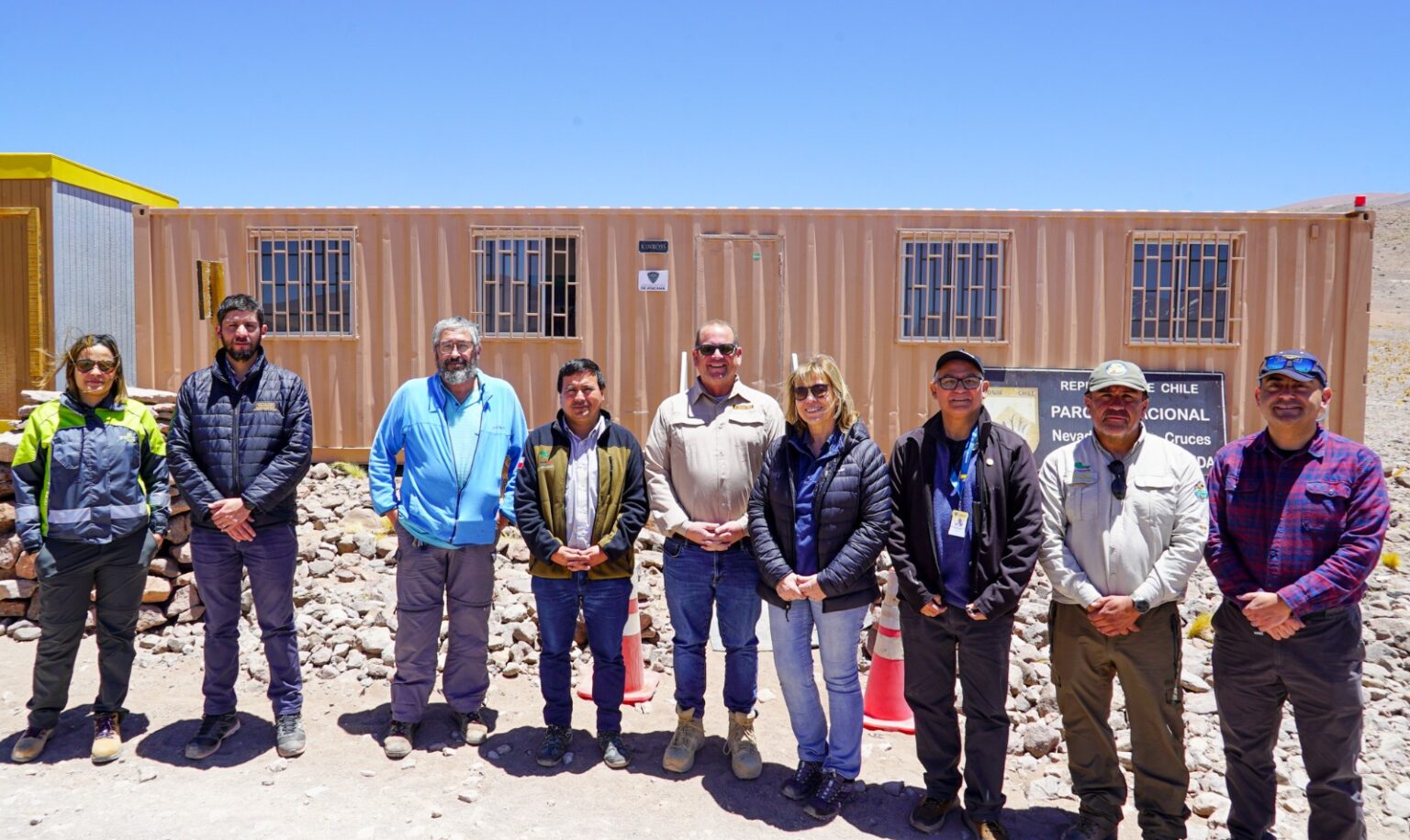 KINROSS dona tres refugios a la Universidad de Atacama en el Parque Nacional Nevado Tres Cruces