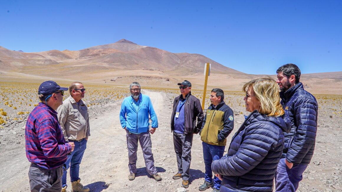 KINROSS dona tres refugios a la Universidad de Atacama en el Parque Nacional Nevado Tres Cruces