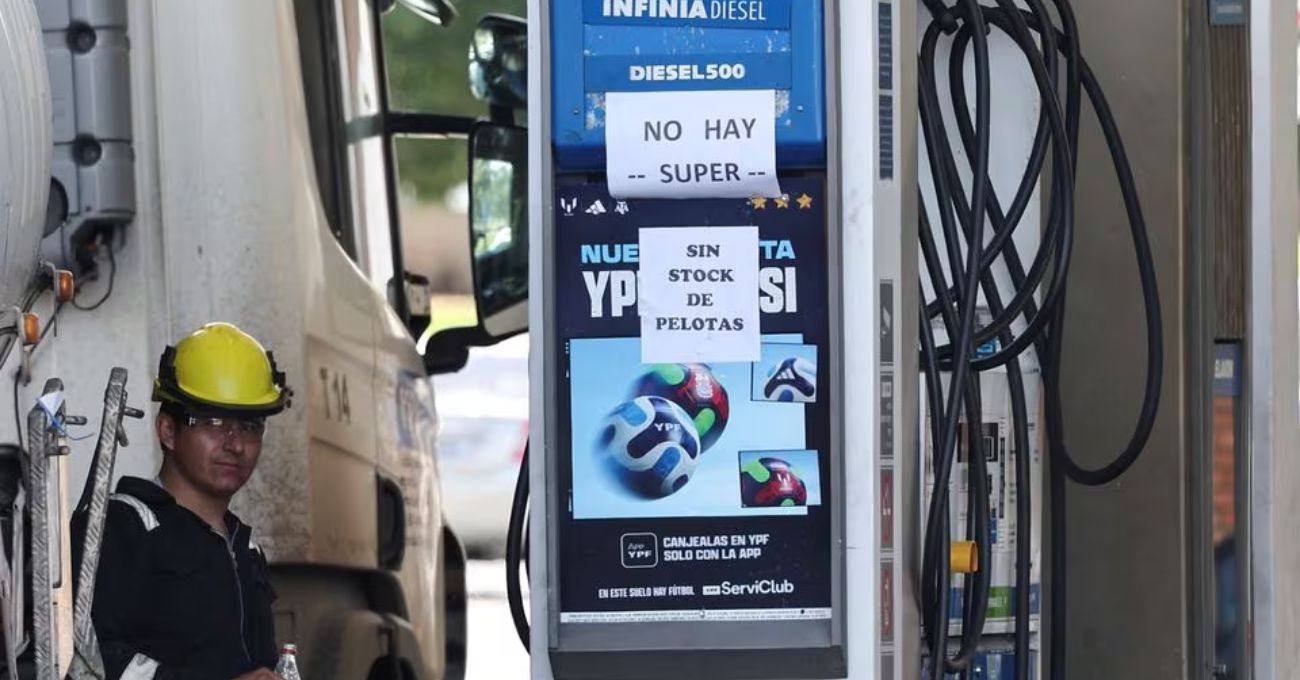 YPF Aumenta los Precios del Combustible en un 25% en Medio de la Crisis Económica Argentina