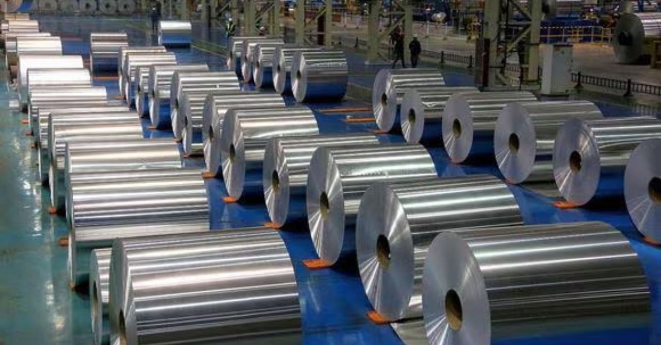 El precio del aluminio cae en picada en la Bolsa de Metales de Londres