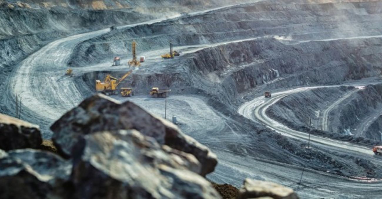 Anglo American Reducirá Producción de Cobre y Mineral de Hierro para Reducir Costos