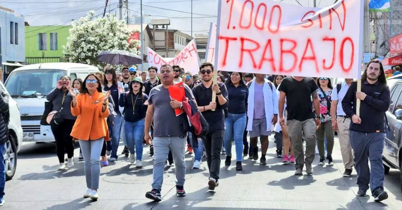 Tercer intento del grupo Errázuriz por dar continuidad a proyecto minero enfrenta inminente fracaso y desata protestas en Iquique