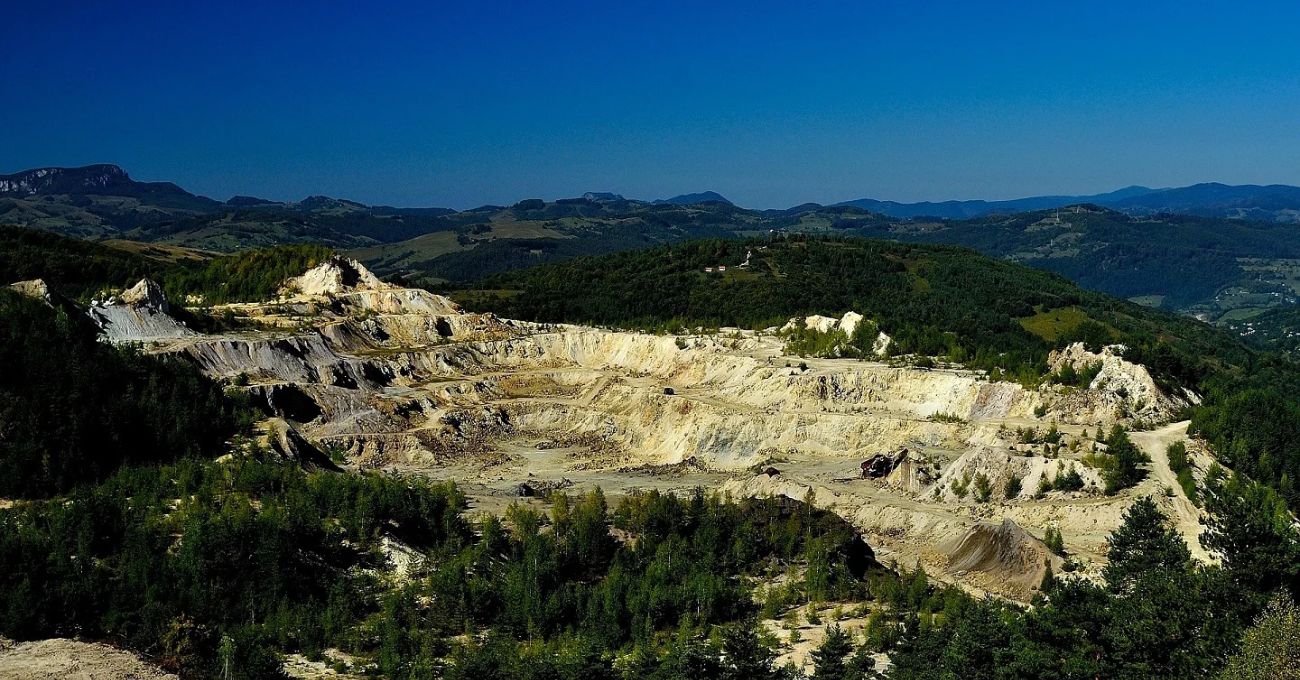 Mitre Mining adquiere proyecto de plata y oro en Chile