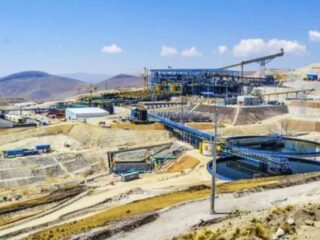 ¿Cuáles son los proyectos de cobre que animaron al chileno grupo Luksic a invertir en Buenaventura?