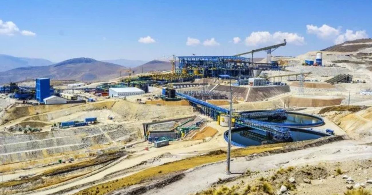 ¿Cuáles son los proyectos de cobre que animaron al chileno grupo Luksic a invertir en Buenaventura?