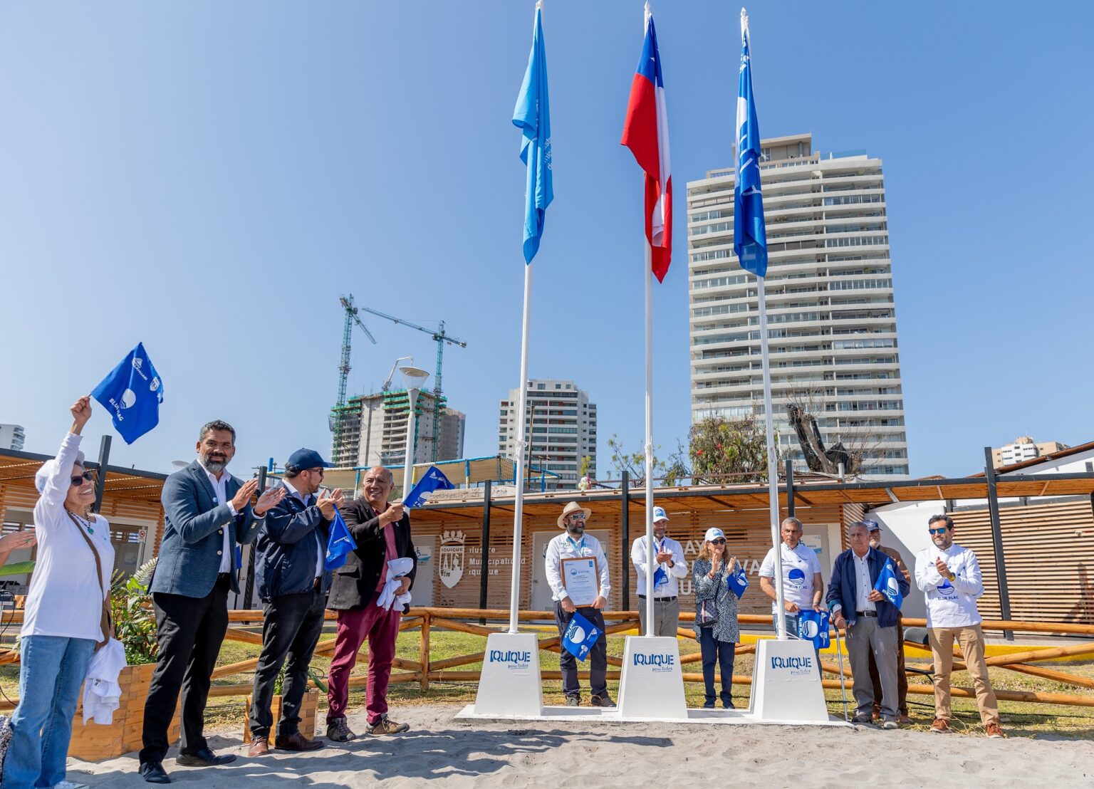 Playa Cavancha inicia su primera temporada de verano bajo la certificación internacional “Blue Flag”