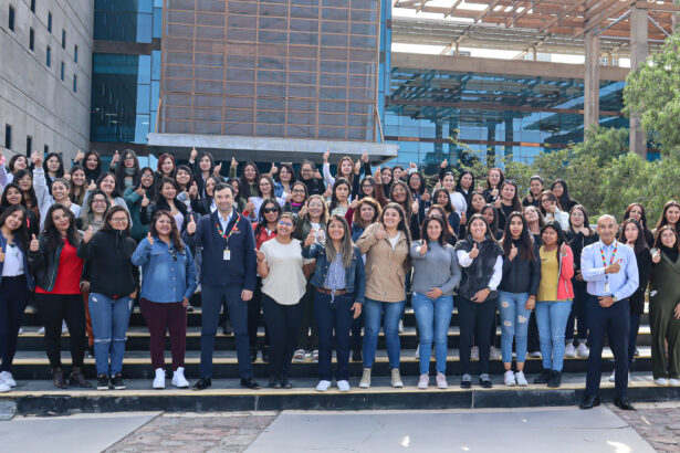 60 mujeres se integran al Programa de Aprendices de Chuquicamata