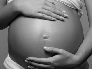 ¿Estás embarazada? Conoce cómo acceder al Subsidio Maternal