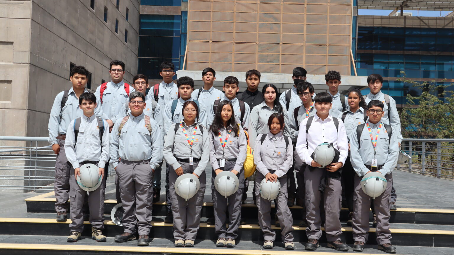 25 estudiantes del Colegio Don Bosco iniciaron su práctica laboral en Chuquicamata