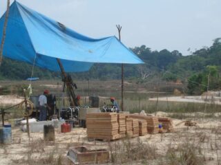 Brasil: Cabral Gold perfora 23 m con 1,1 g/t de oro en material oxidado cercano a la superficie del descubrimiento de oro Machichie, Distrito de Oro Cuiú Cuiú