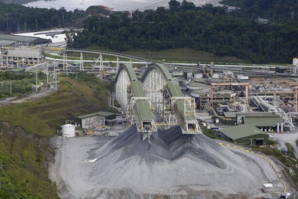 Trabajadores de la mina de First Quantum en Panamá advierten sobre la amenaza de 'invadir' el sitio