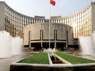 China Mantiene Estables las Tasas de Interés en Medio de la Presión sobre el Yuan