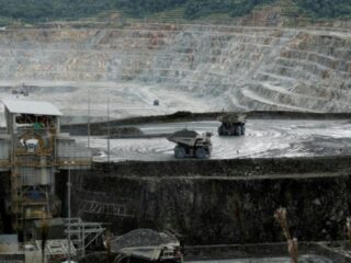 Barrick Gold explora una adquisición en medio del cierre de la mina de First Quantum