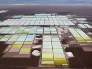 Gobierno ingresa indicaciones a proyecto de transición energética con cambios a la licitación de almacenamiento
