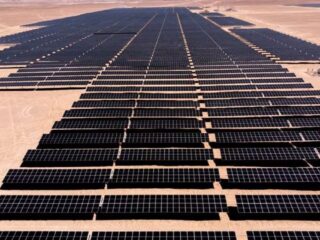 El ambicioso proyecto que busca sumar 820 MW de almacenamiento eléctrico en el Desierto de Atacama