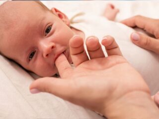 Bono Control Niño Sano: ¿Qué requisitos deben cumplir las madres para recibir $11.000 mensuales?