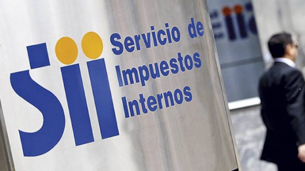 Servicio de Impuestos Internos ofrece diversos puestos laborales: Revisa cómo postular