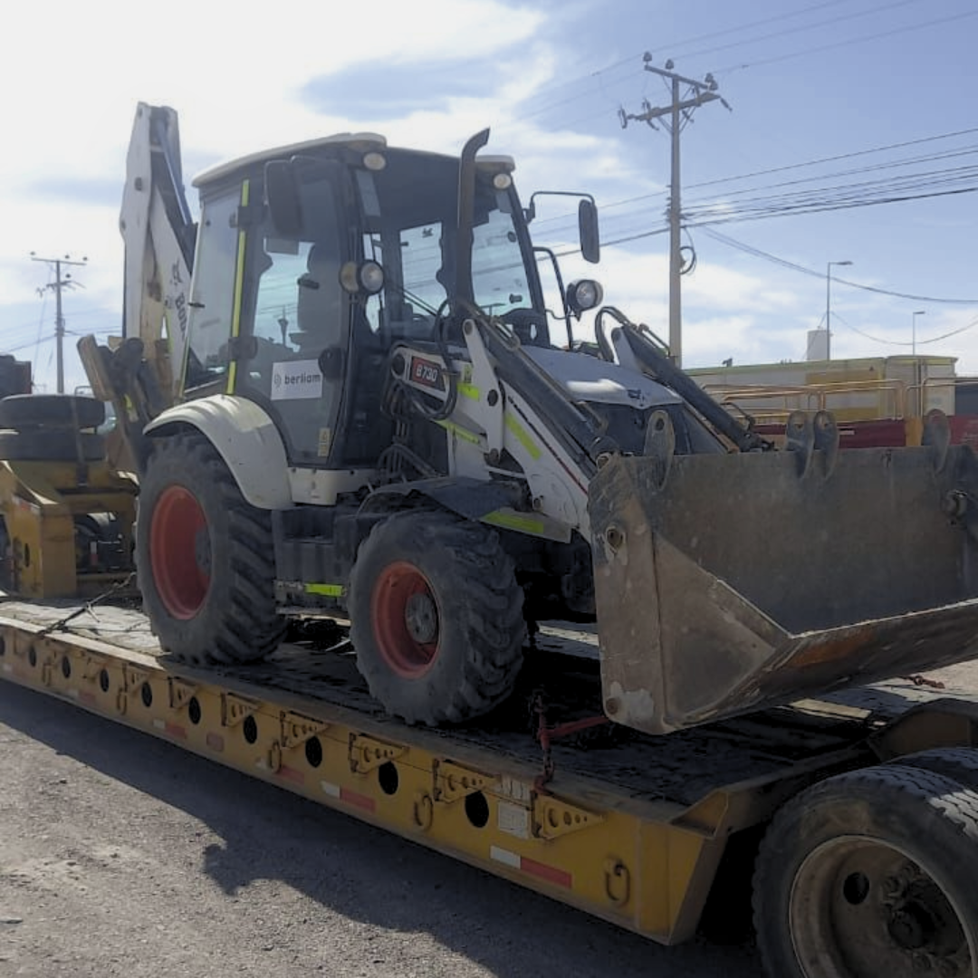 Catástrofe en la Región de Valparaíso: Aprimin suma apoyos con maquinarias para la remoción de escombros 