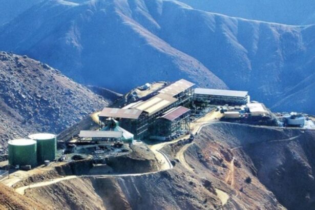 Perú: Nexa Resources detiene la mina de zinc en Perú debido a un bloqueo