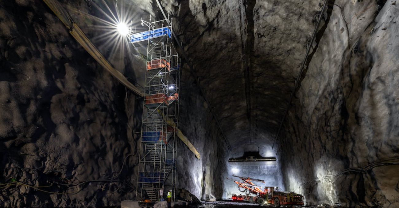 Descubrimiento Subterráneo: Colosales Cavernas Listas para Experimento con Neutrinos