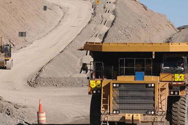 Gobierno de Perú espera autorizar proyectos mineros por al menos US$ 3.000 millones en el primer trimestre