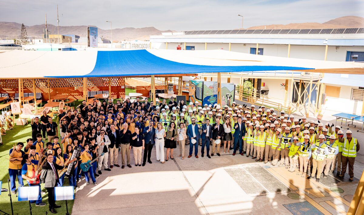 Ministra de Minería visitó Liceo Bicentenario Minero Juan Pablo II coadministrado por Fundación Collahuasi