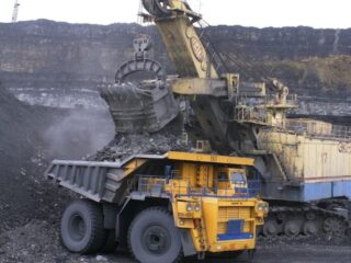 China se acerca al pico de demanda de carbón mientras crece la energía limpia