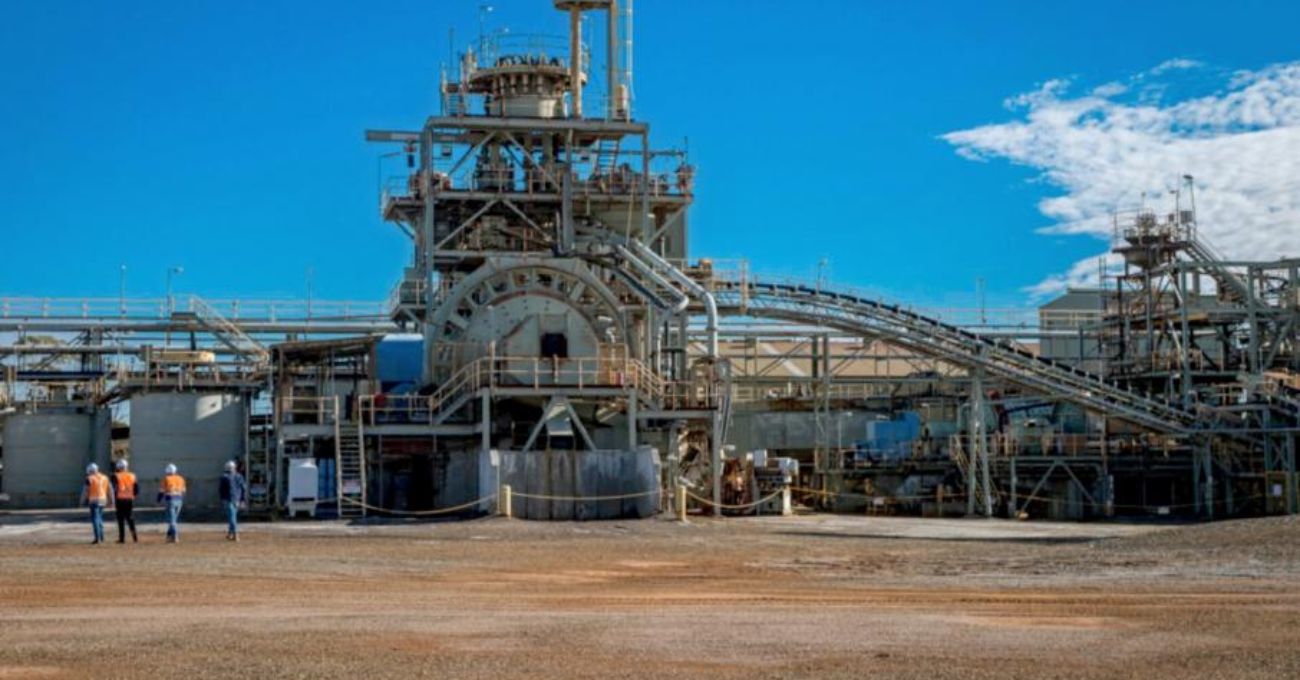 MinRes desarrollará centro de procesamiento de litio en región de Goldfields