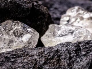 Discovery Lithium acuerda adquirir Midex Resources en Canadá