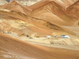 Golden Minerals cierra operaciones en Velardeña dos meses después de reiniciar la minería