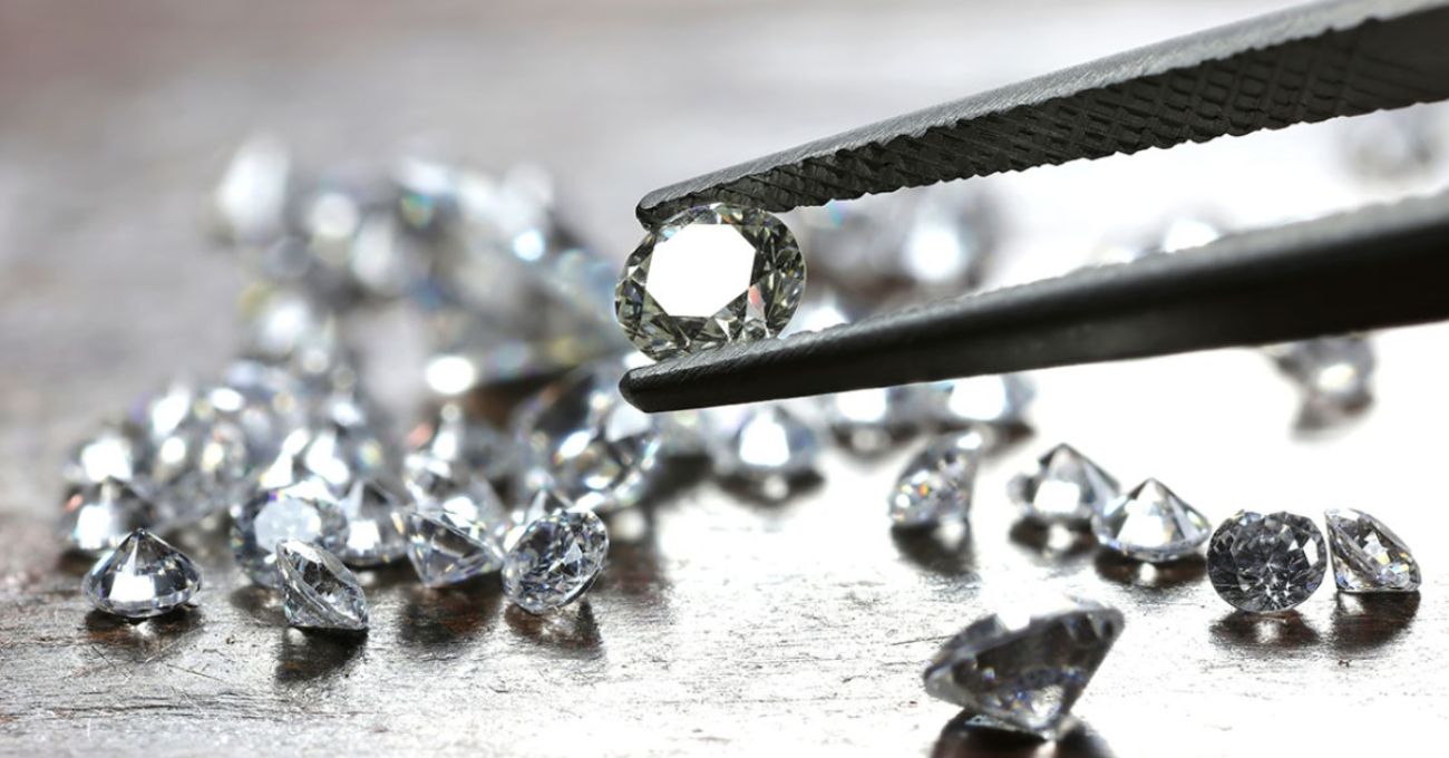 Canadá Prohíbe Importaciones Indirectas de Diamantes Rusos