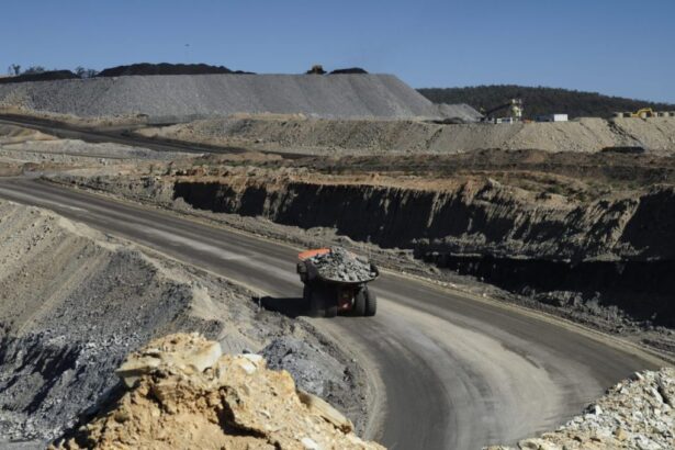 Mineros de carbón australianos atraen capital privado mientras los bancos se muestran reacios