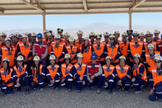 Futuros ingenieros en minas de la Usach visitaron Minera Candelaria